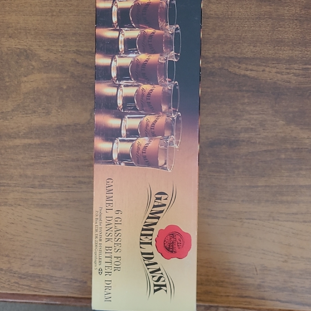 Gammel Dansk Bitter Dram Glasses Set